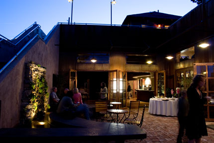 Coutyard at night - Chamber mixer